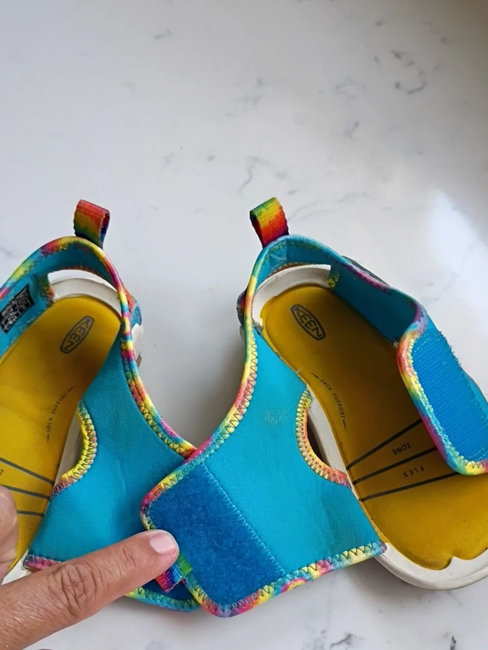 KEEN Kids Blue & Yellow Rainbow-Trim Sandals